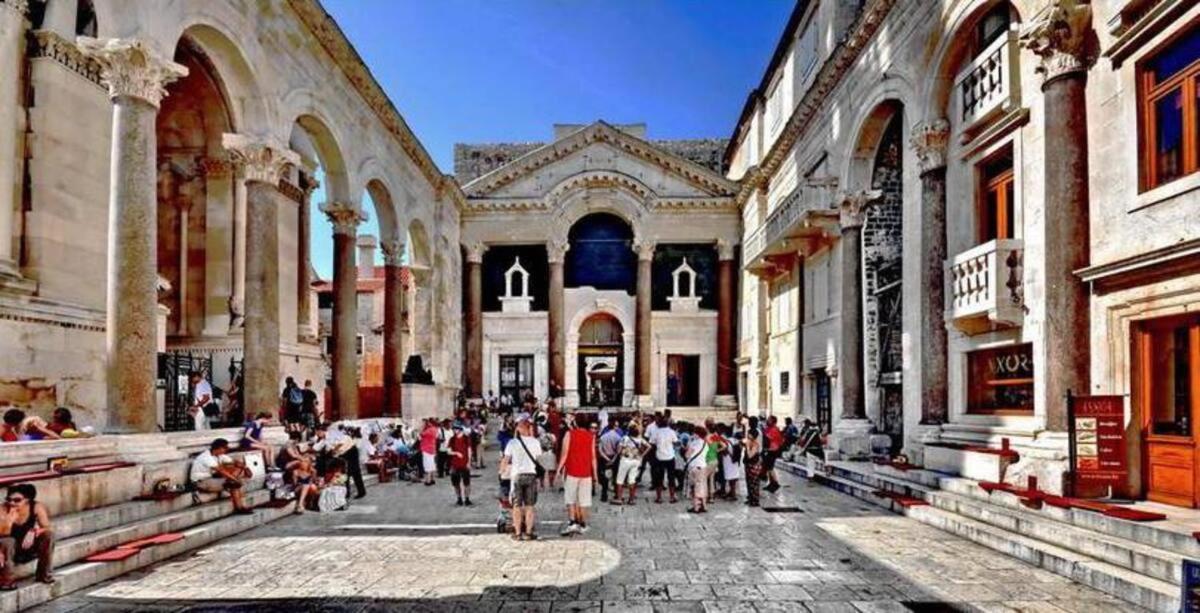 Gæstehus N&m - Diocletians Palace 3*